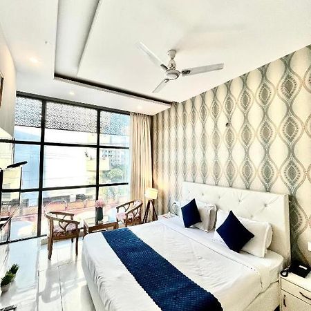 Hotel Hollywood Zirakpur 外观 照片