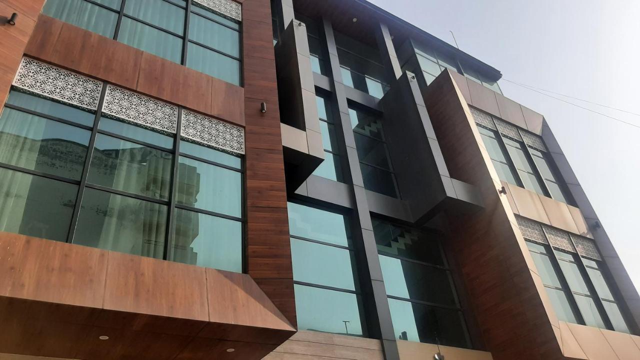 Hotel Hollywood Zirakpur 外观 照片