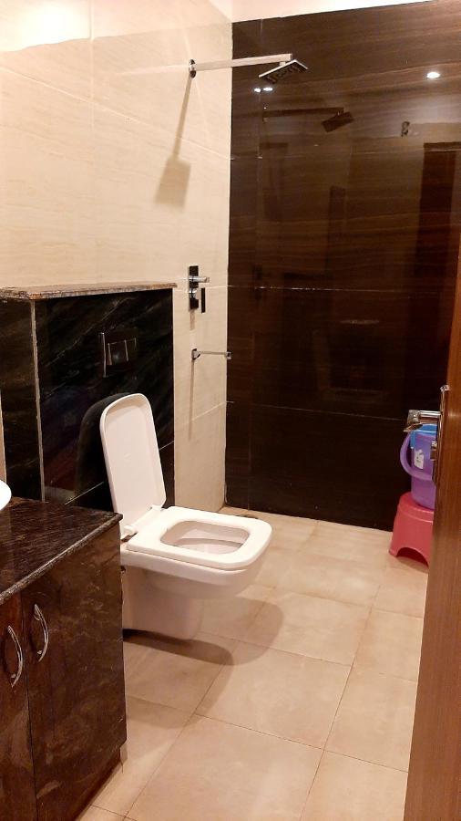 Hotel Hollywood Zirakpur 外观 照片