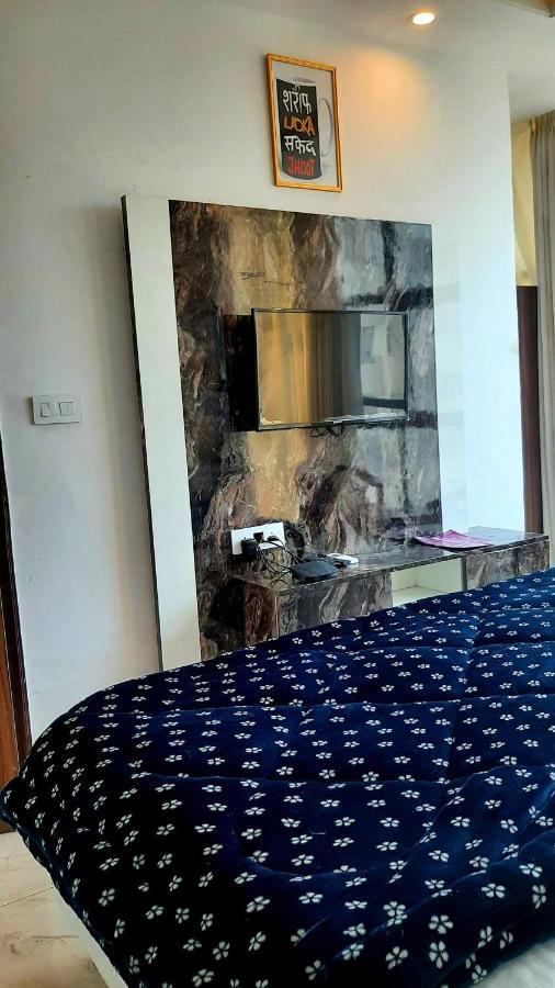 Hotel Hollywood Zirakpur 外观 照片