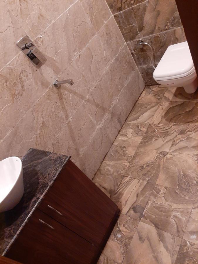 Hotel Hollywood Zirakpur 外观 照片