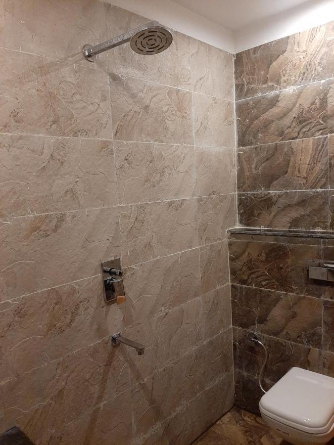 Hotel Hollywood Zirakpur 外观 照片