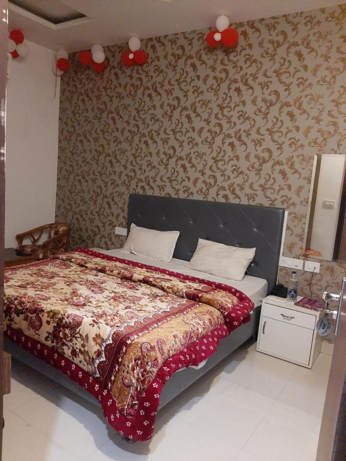 Hotel Hollywood Zirakpur 外观 照片