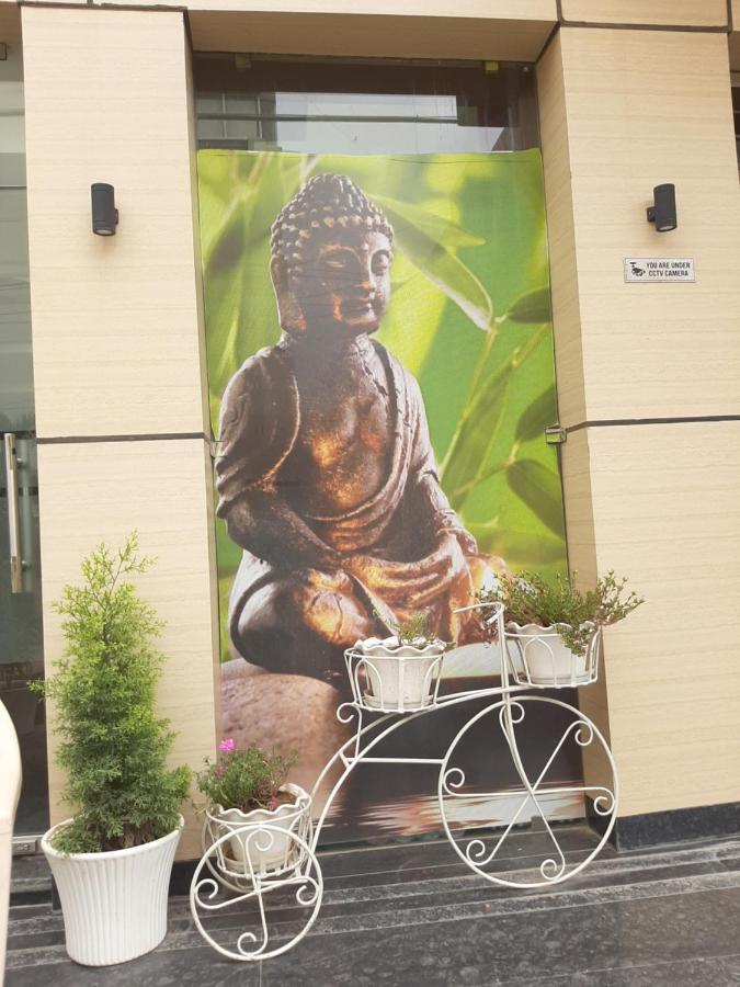 Hotel Hollywood Zirakpur 外观 照片