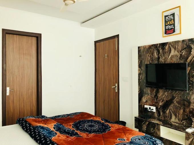 Hotel Hollywood Zirakpur 外观 照片